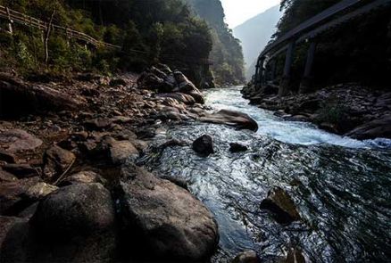 虎啸峡-气候温和 四季分明